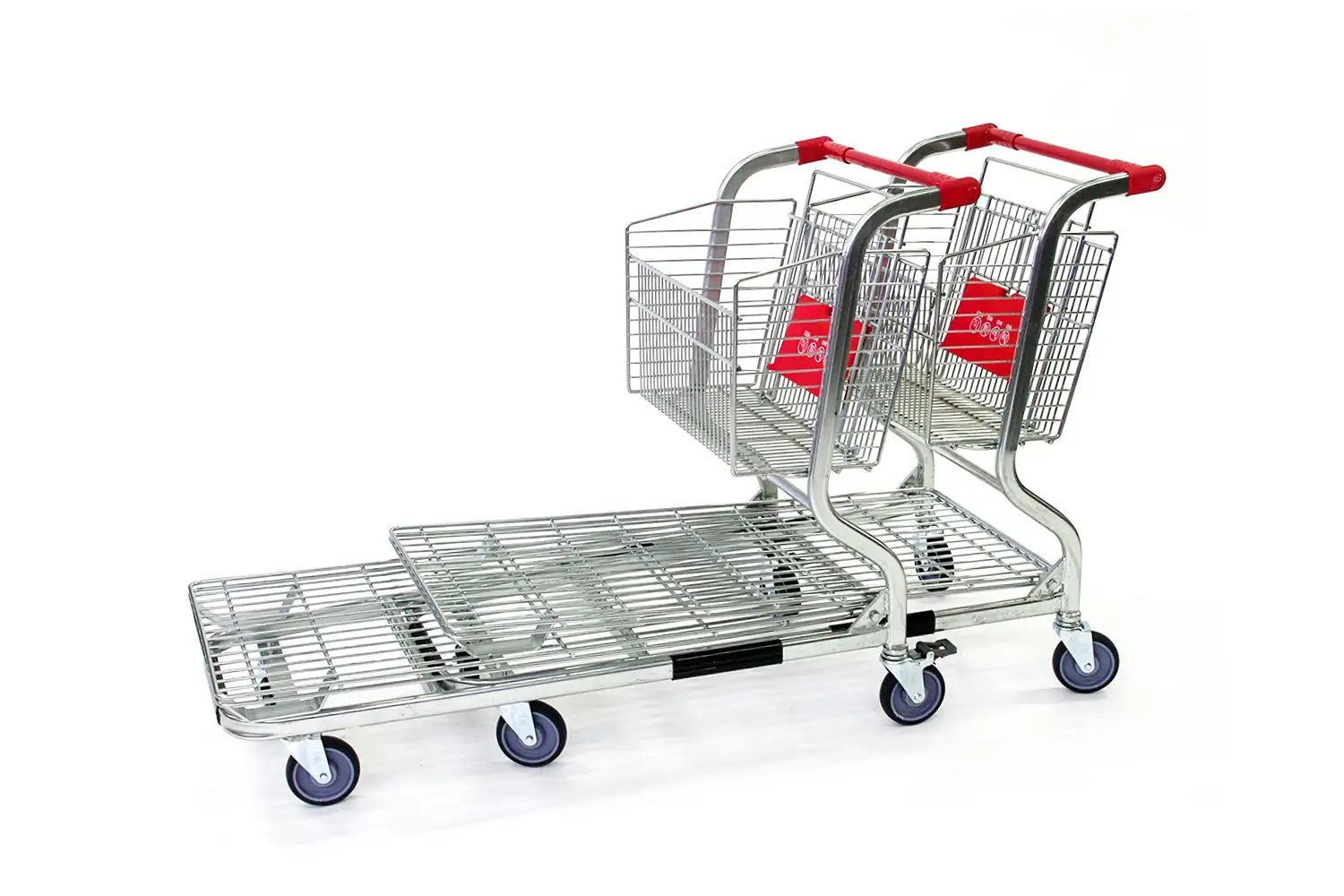 Ein doppelter Einkaufswagen aus Metall mit zwei Kinderwagenaufsätzen vorne und einer großen Ladefläche unten. Die Griffe sind rot.